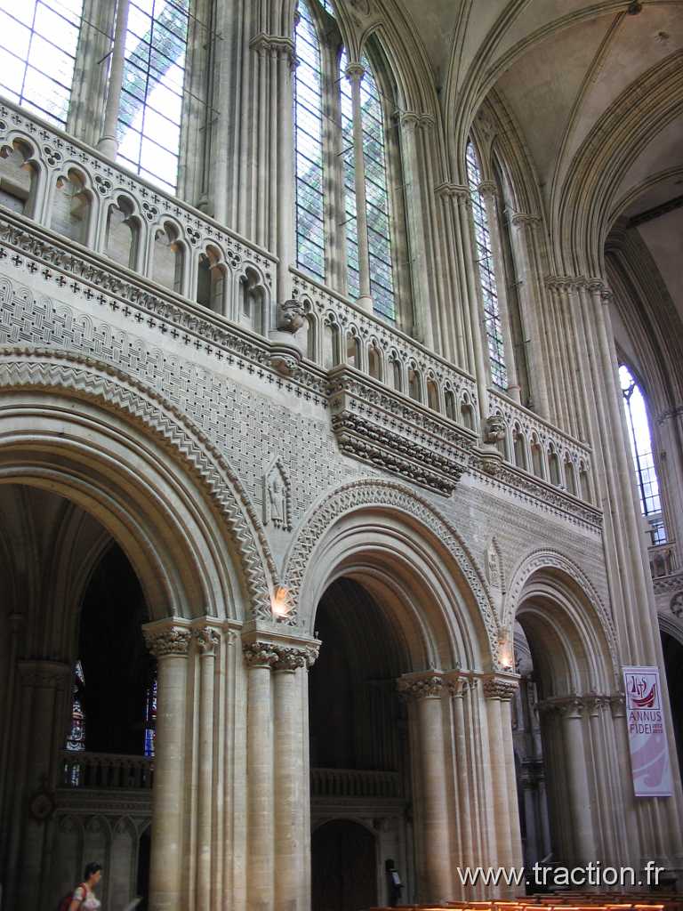 07_Bayeux (12).JPG - 2013, nos vacances en Normandie, la cathédrale de Bayeux